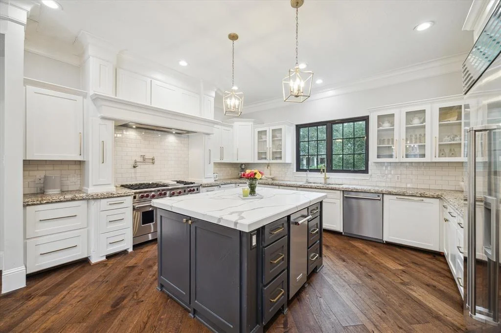 Photo of 9 S Brokenfern Drive
