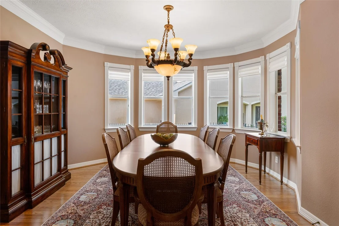 Photo of 5442 Lakeshore Drive