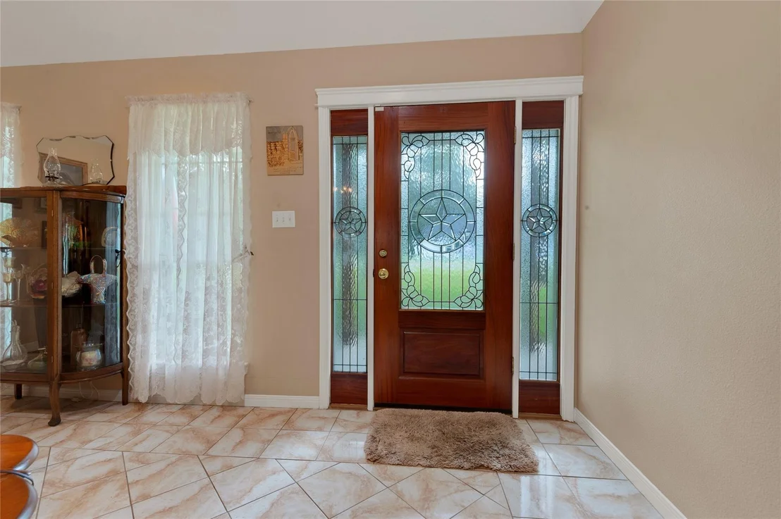 Photo of 27047 Holly Drive