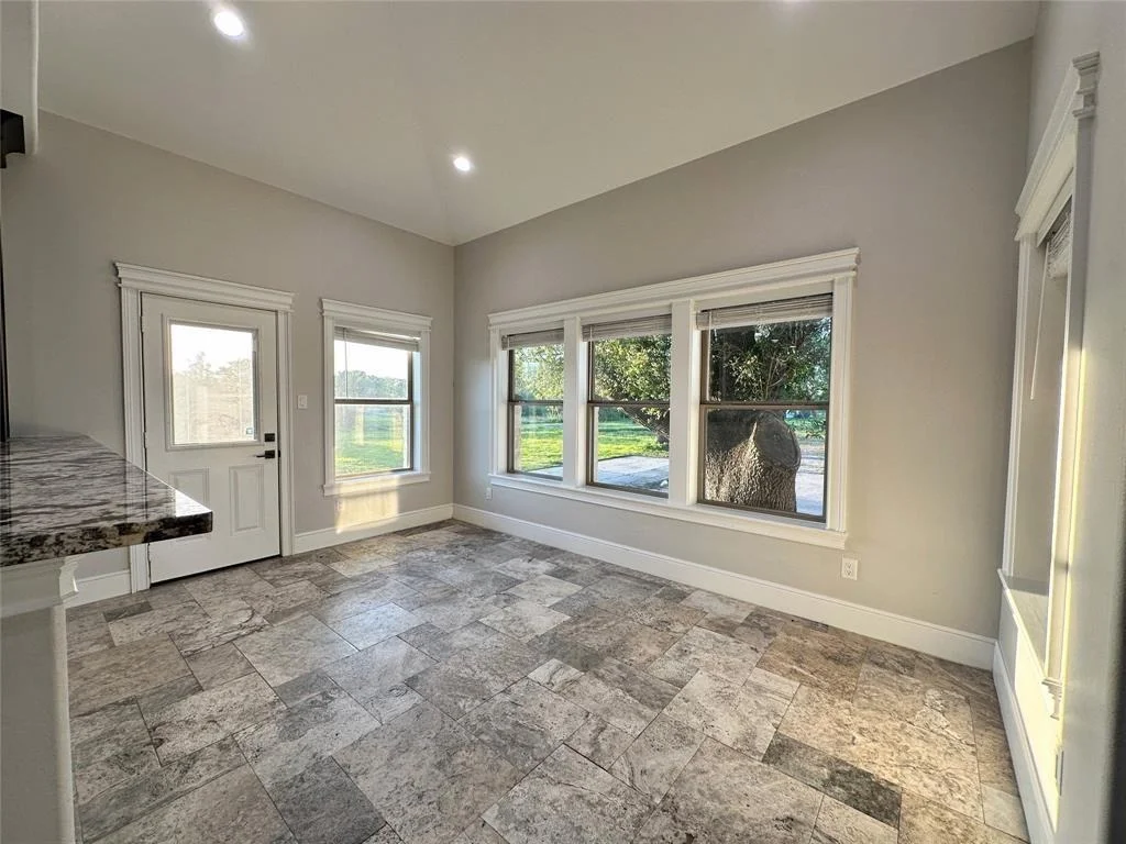 Photo of 7737 Brookside Road