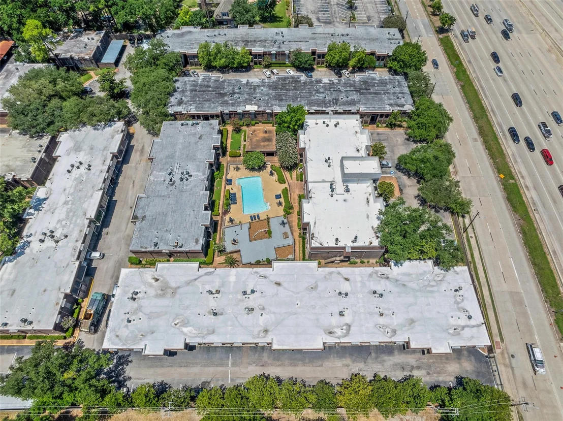 Photo of Unit 101 at 7575 Katy Freeway