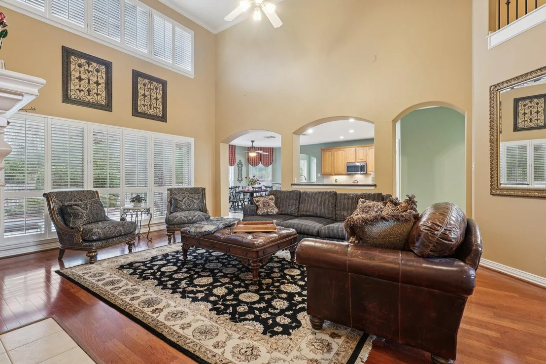 Photo of 182 N Hazelcrest Circle