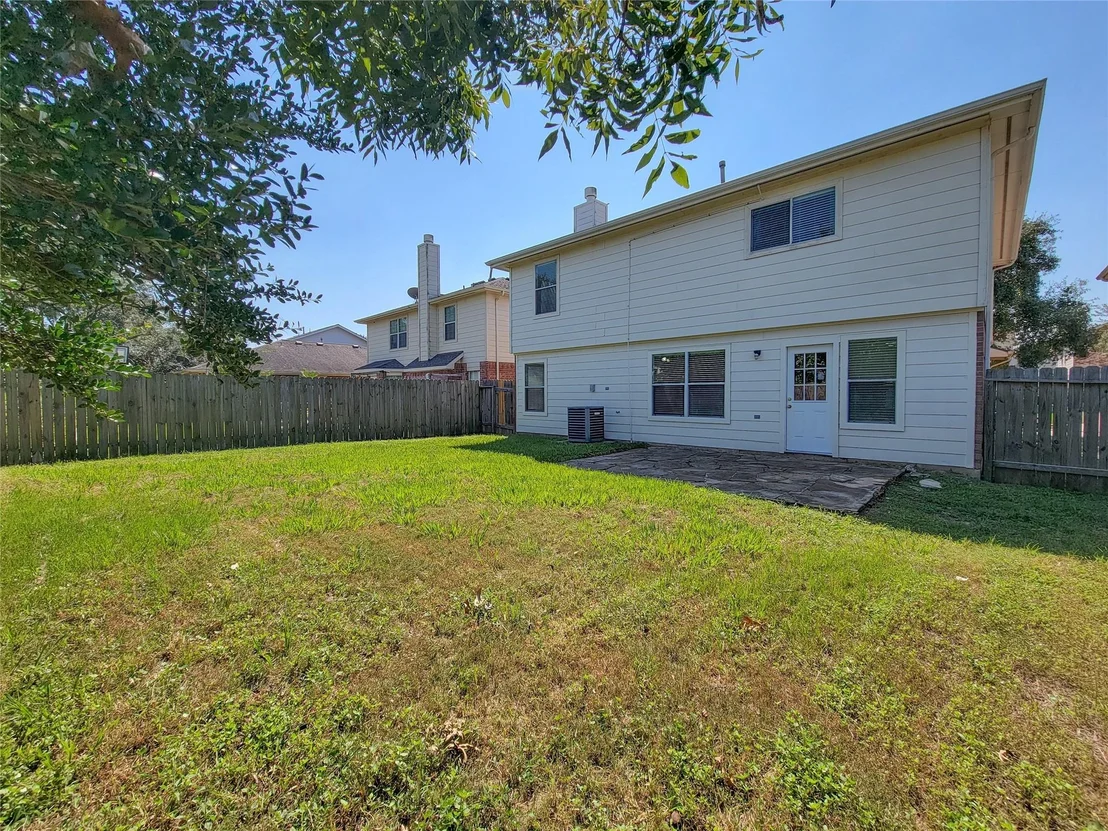 Photo of 5746 Roehampton Court