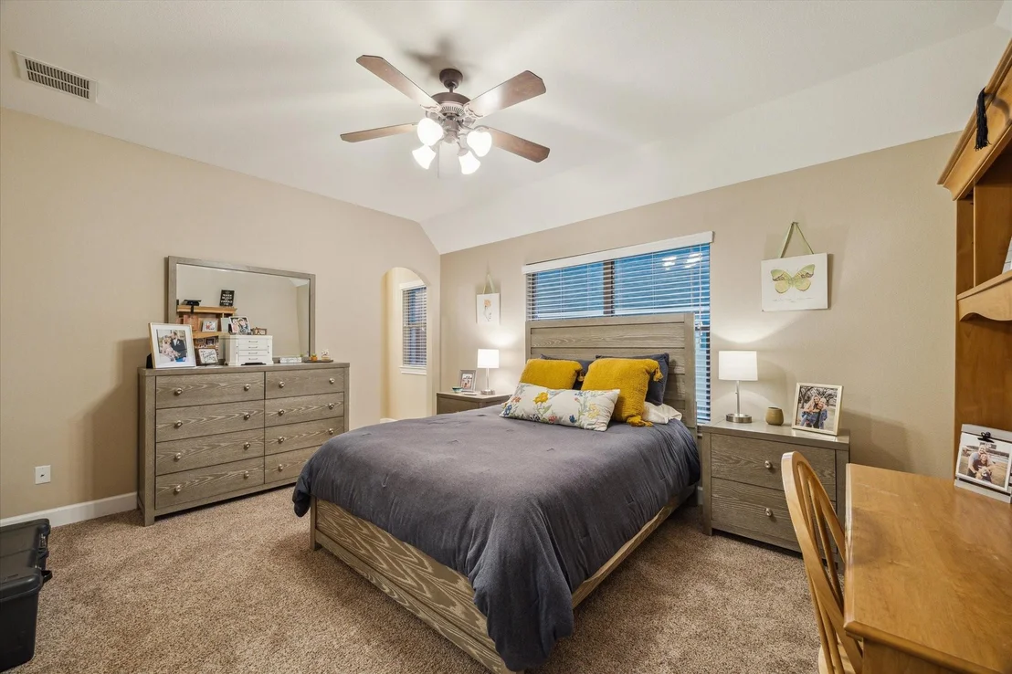 Photo of 31215 Lakeview Bend Lane