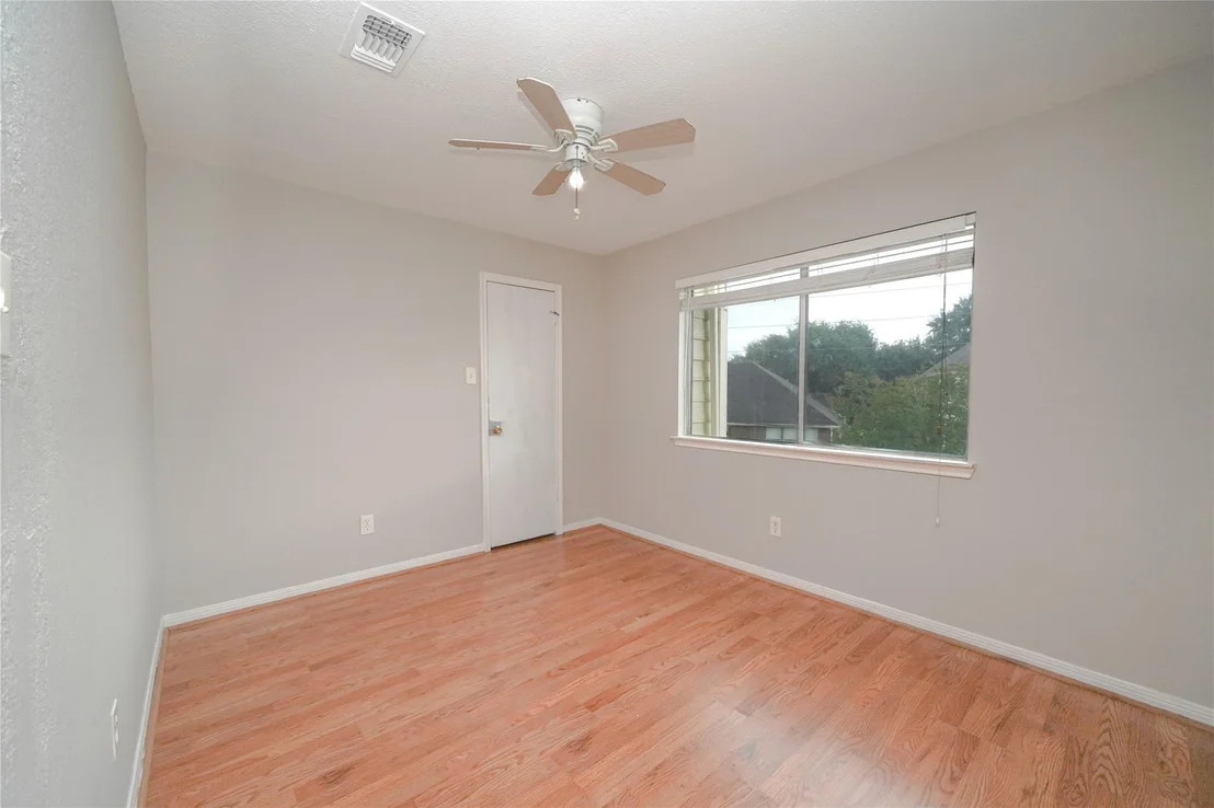 Photo of 4610 Sunshine Drive