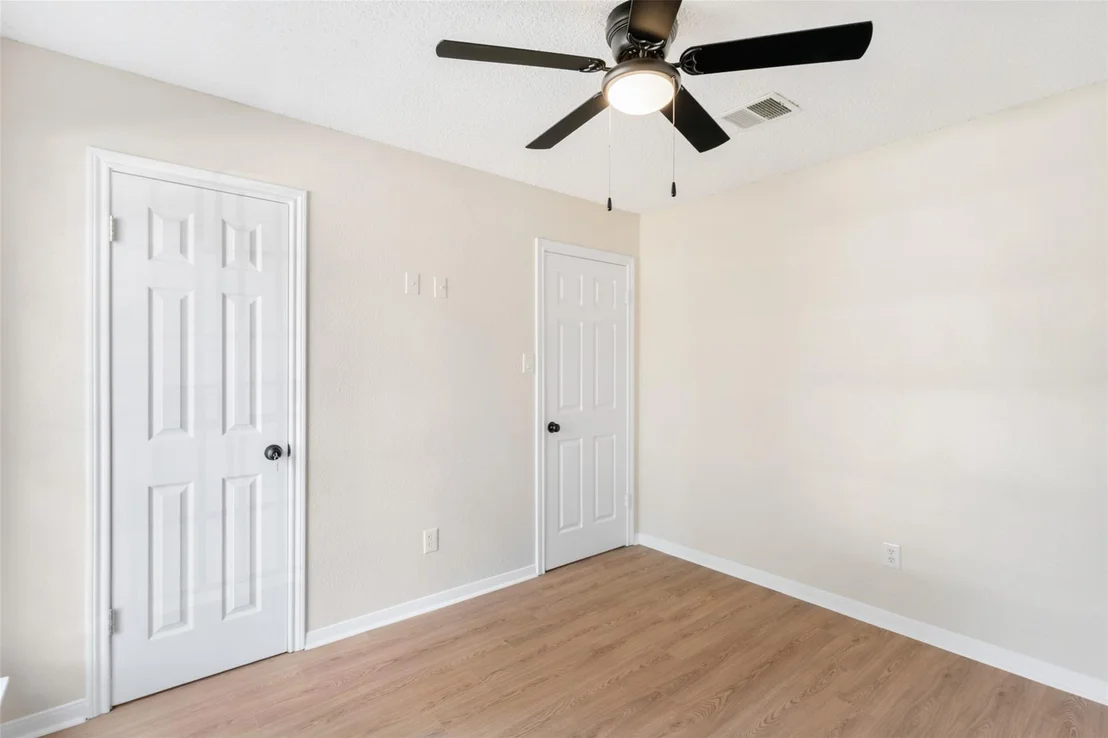 Photo of 5403 Greenhill Forest Drive