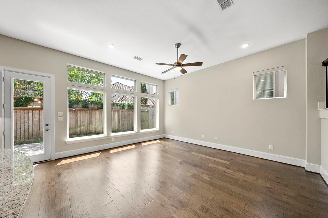 Photo of 1404 Arkley Way
