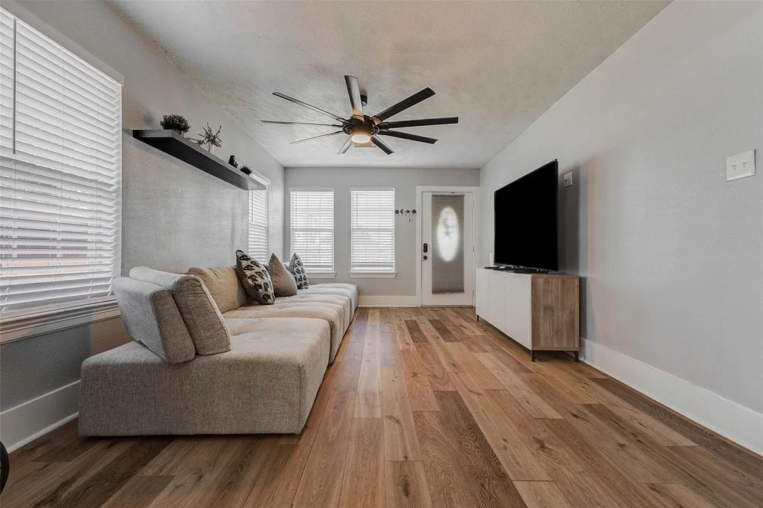 Photo of 3205 Eastex Freeway