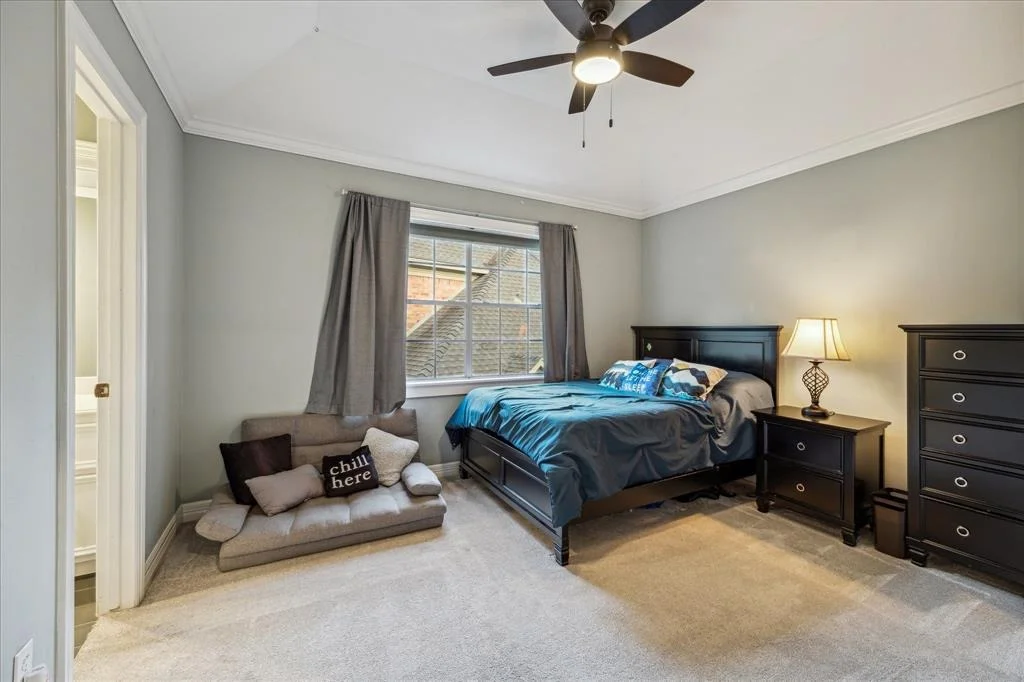 Photo of 6 Windmeadow Place