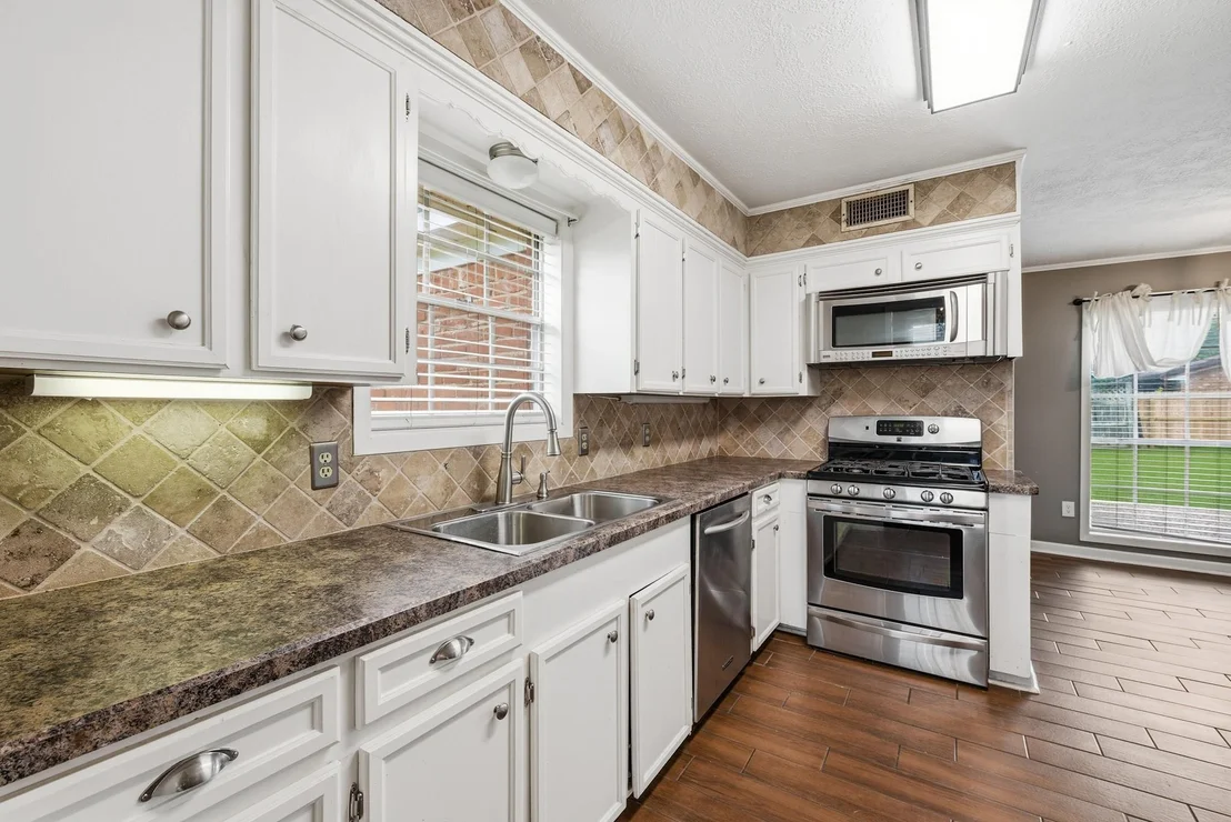 Photo of 3501 Tanglewood Drive