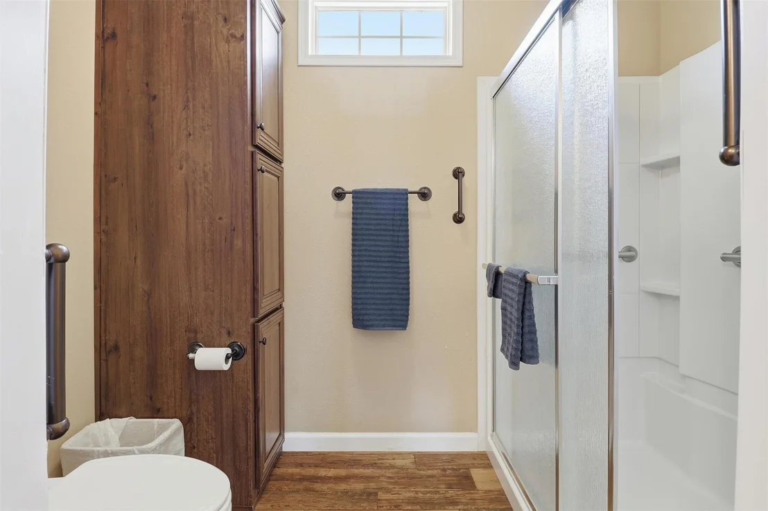 Photo of 32818 Rogers Road