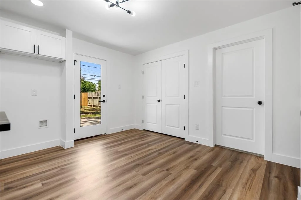 Photo of 1502 Glenmore Drive