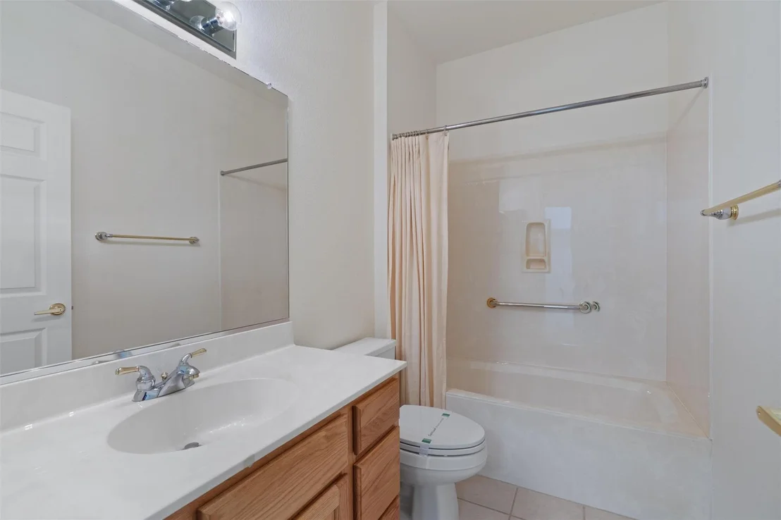 Photo of 103 Brooks Circle