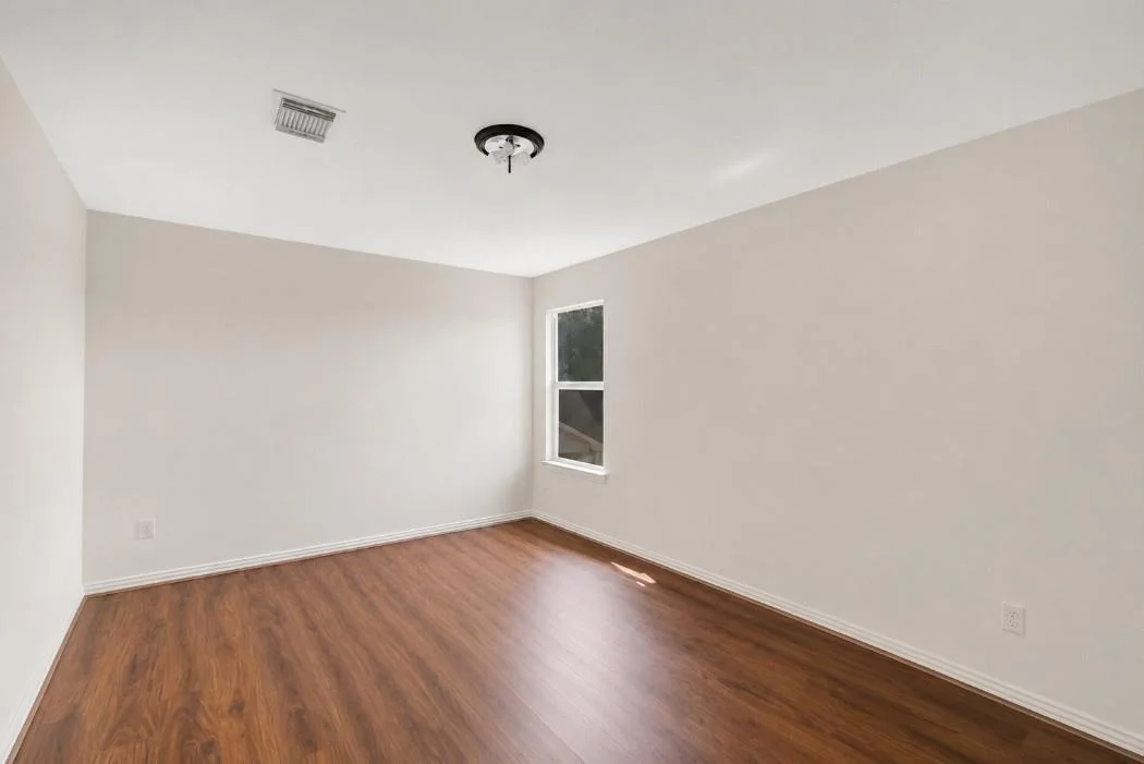 Photo of 8915 High Ridge Lane