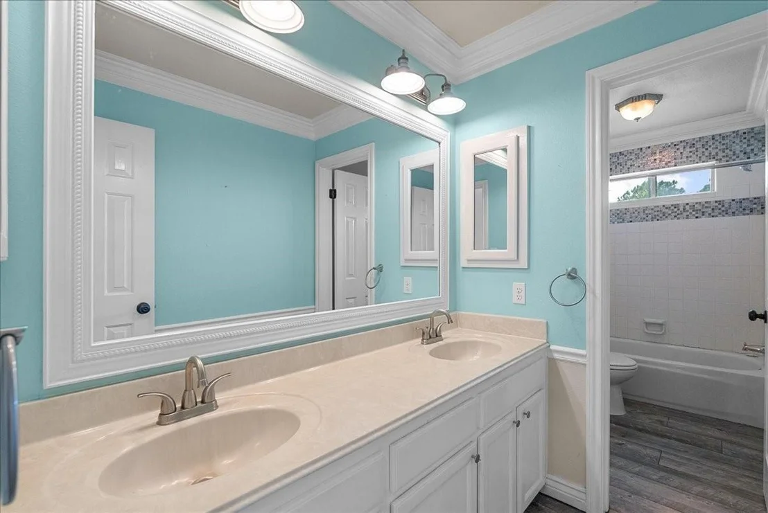 Photo of 1802 Creekside Drive