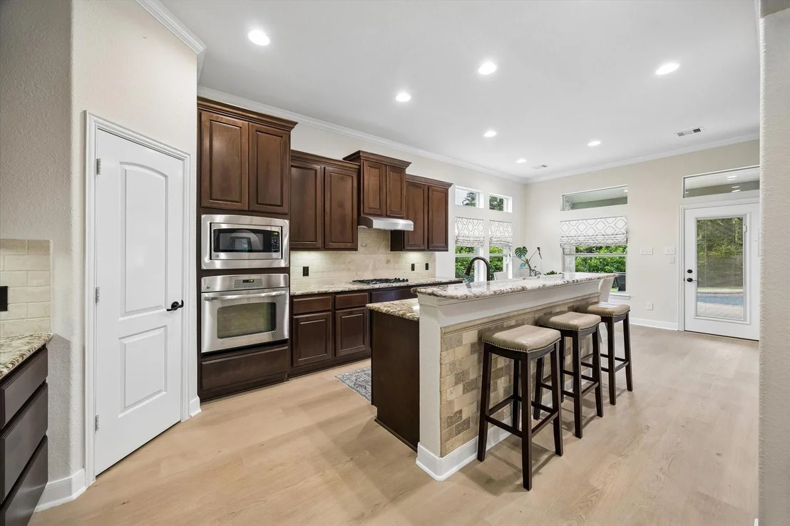 Photo of 18 Blue Bungalow Drive