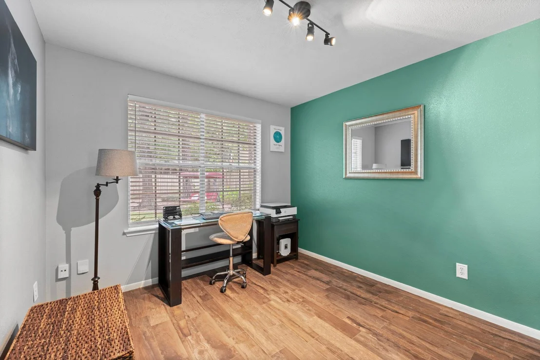 Photo of 94 Rockridge Drive