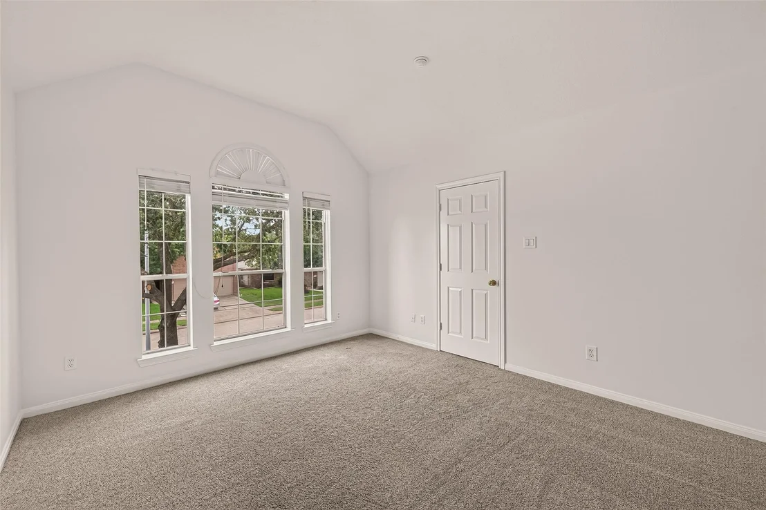 Photo of 6027 Dunsley Drive