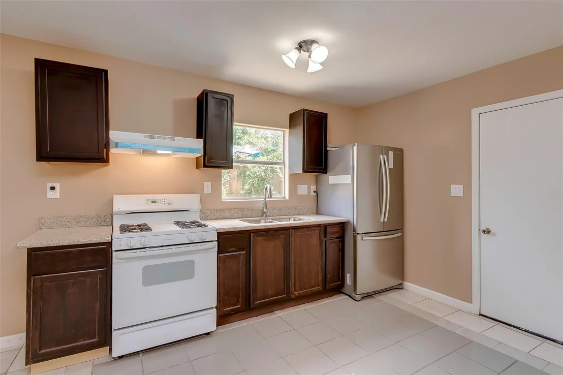 Photo of 3918 Cedar Hill Lane