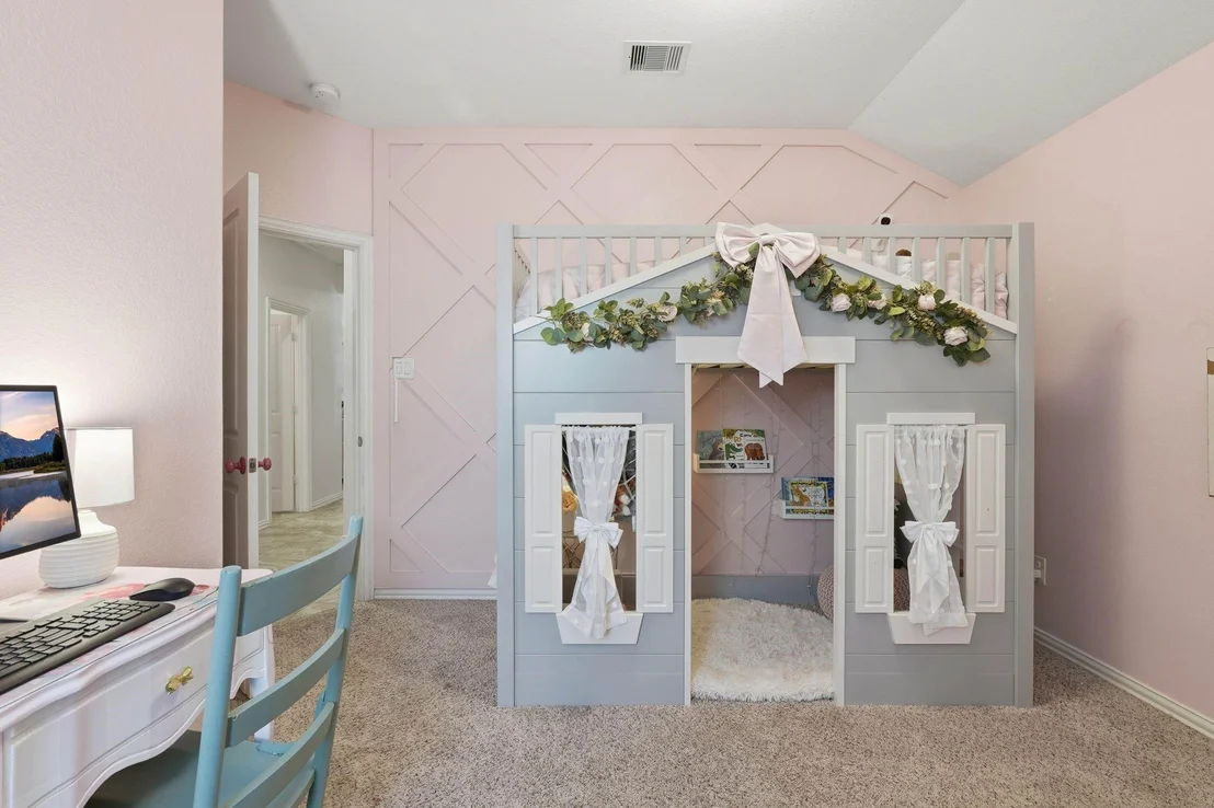 Photo of 312 Fox Trail Road