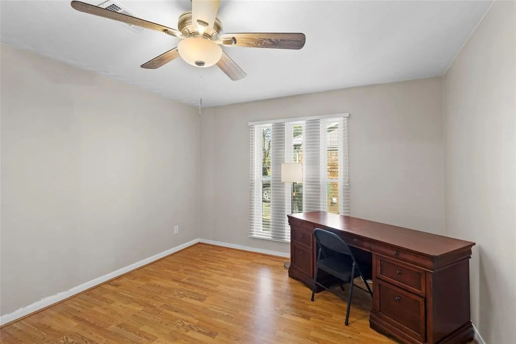 Photo of 5419 Saxon Drive