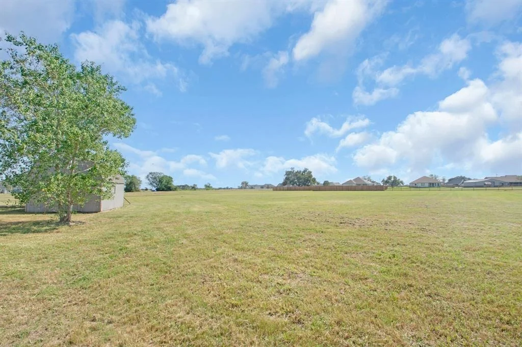 Photo of 907 Longhorn Trail