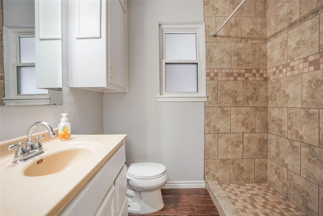 Photo of 10010 Westview Drive