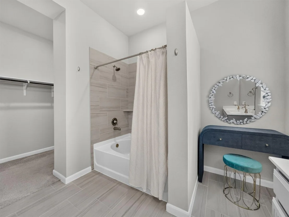 Photo of 4926 Morrison Drive