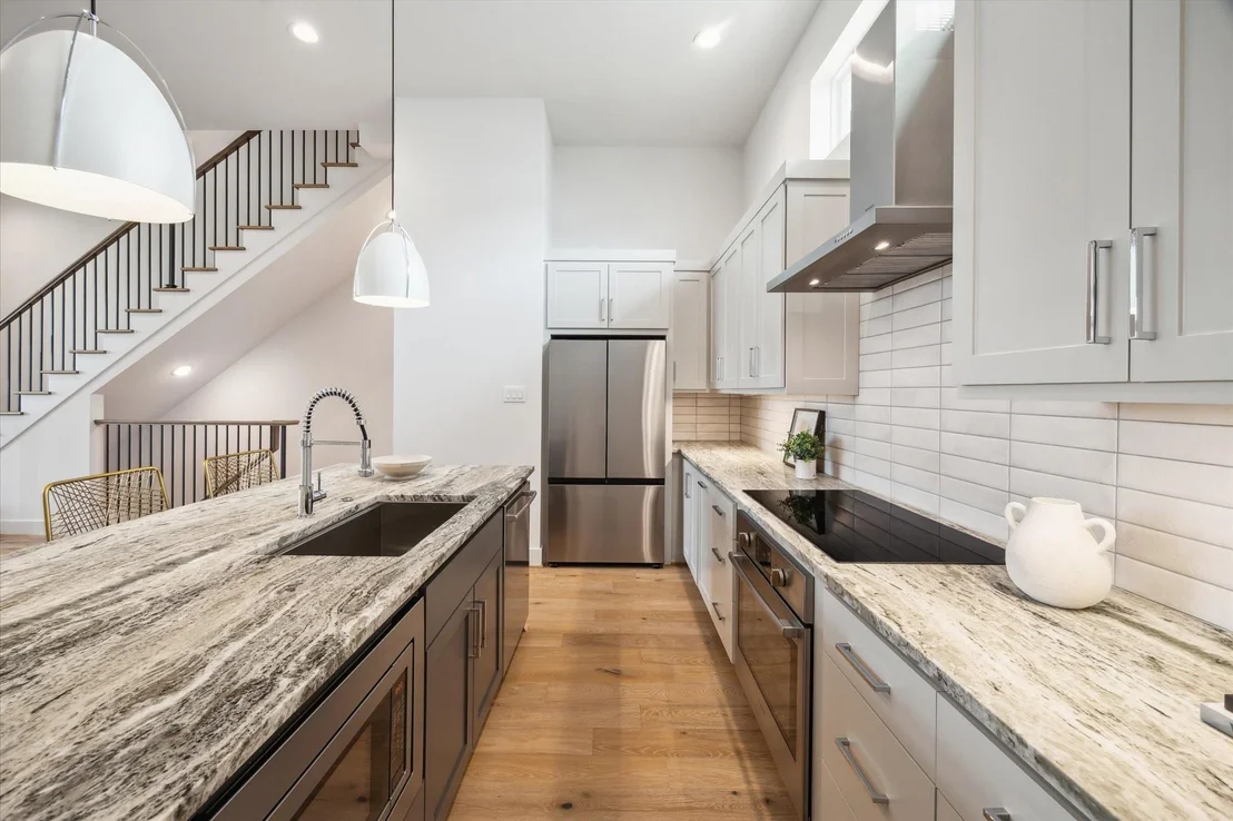 Photo of 2105 Emancipation Avenue