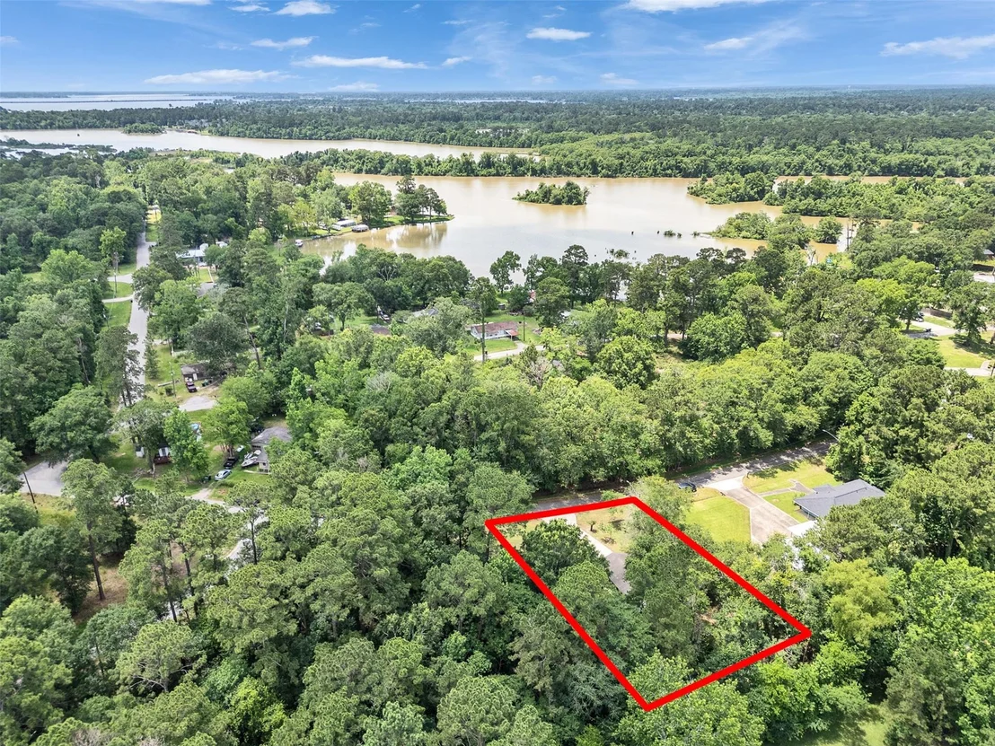 Photo of 351 White Oak Drive