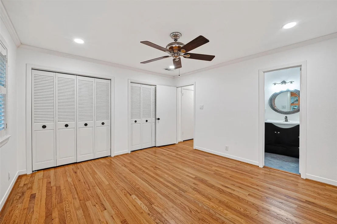 Photo of 5006 Creekbend Drive