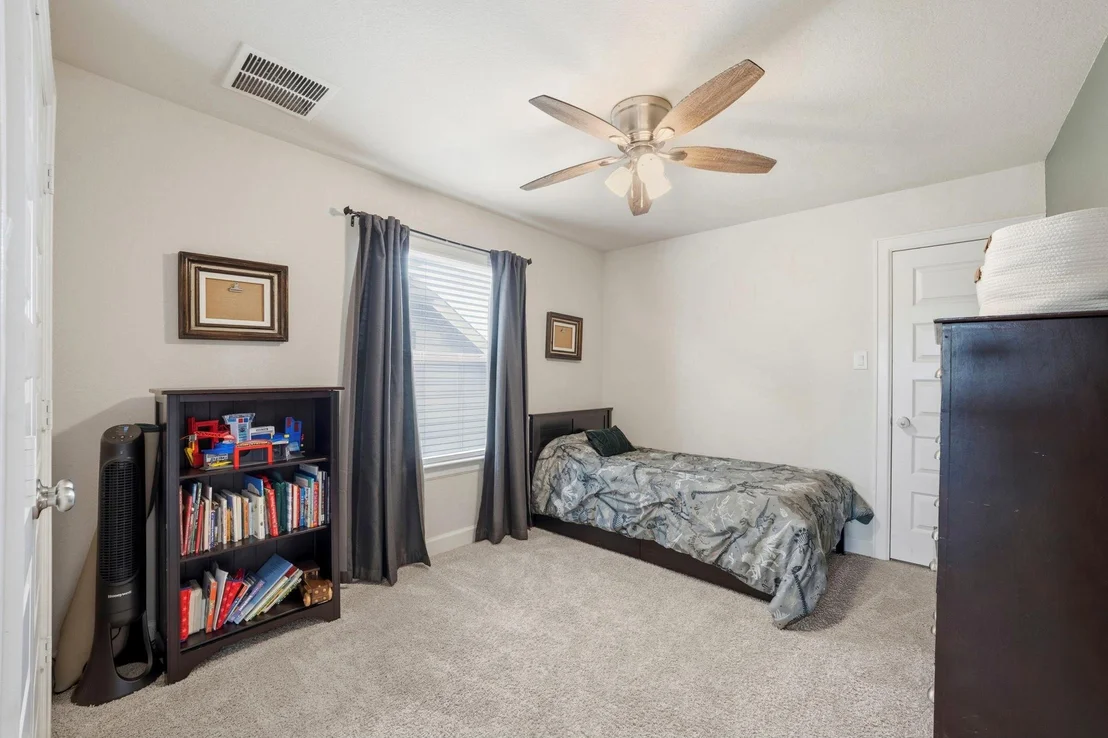 Photo of 7618 Trailing Oaks Drive