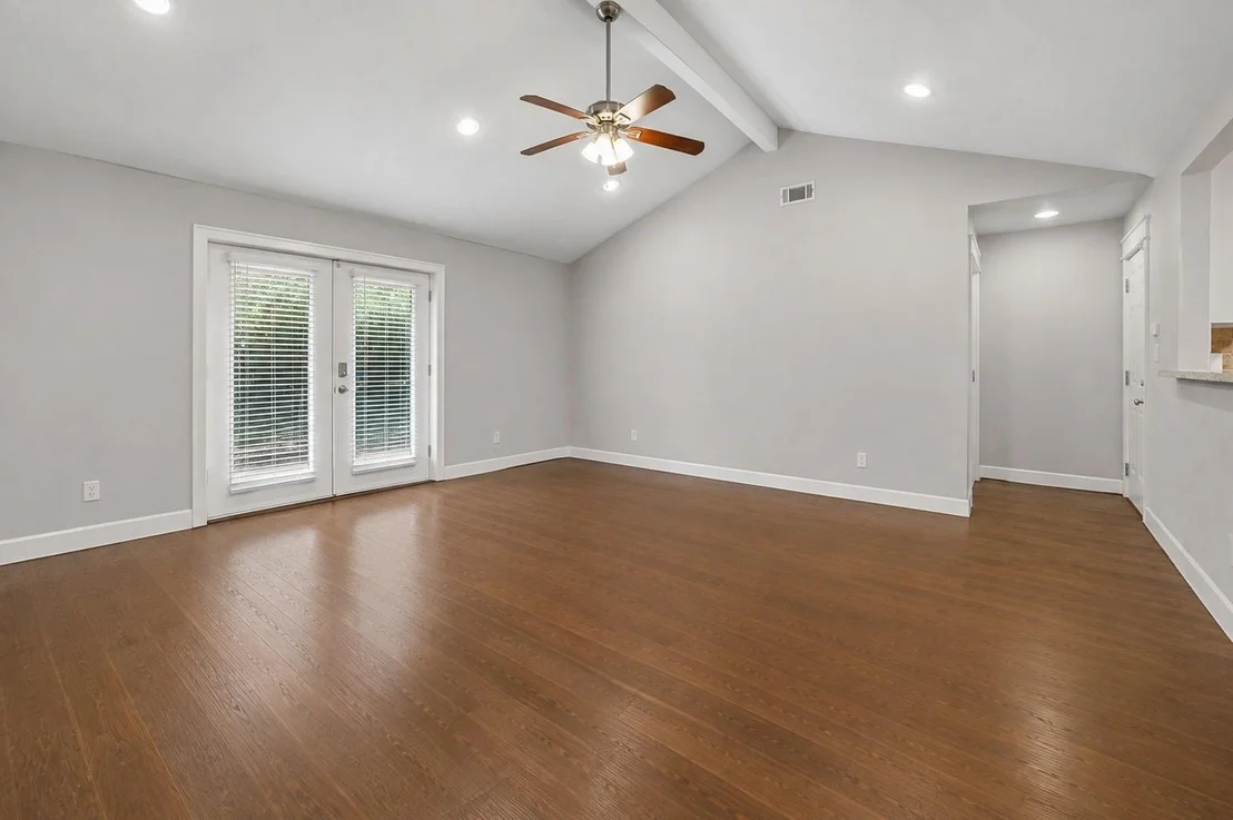 Photo of 11910 Mullins Drive