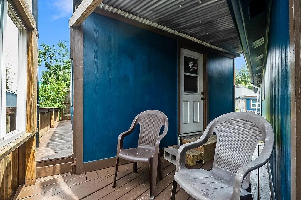 Photo of 4415 W Bayshore Drive