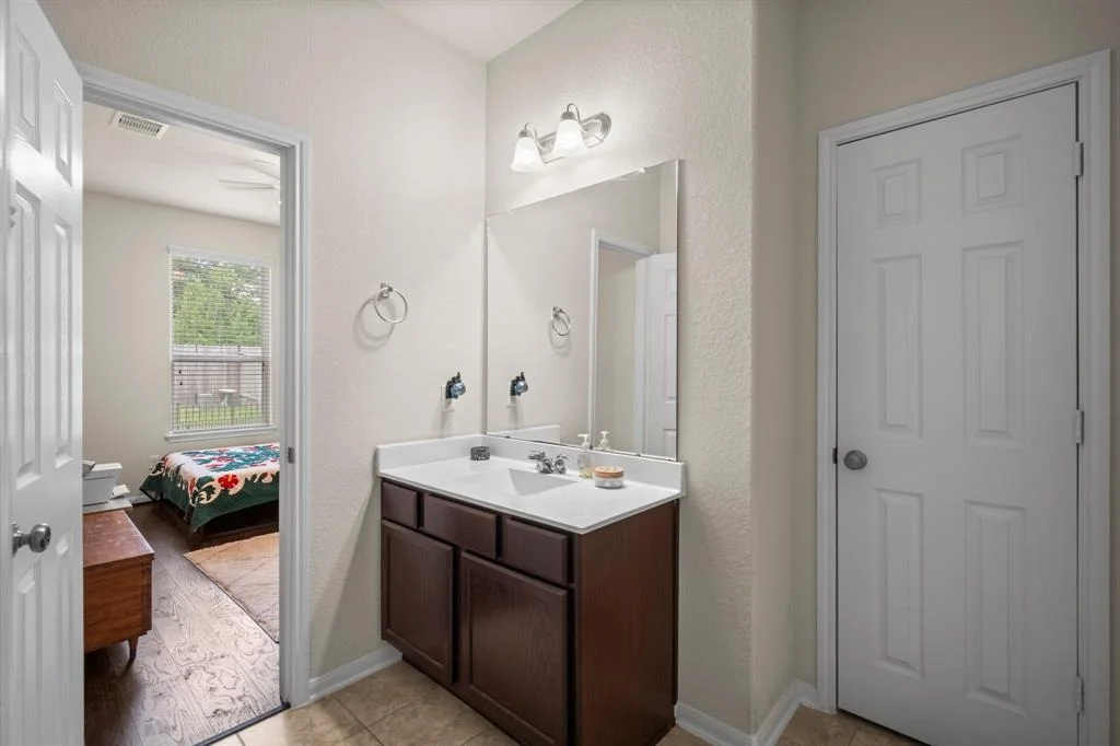 Photo of 10606 Chestnut Pathway