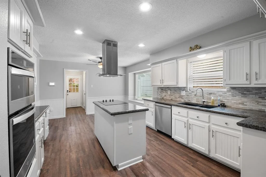 Photo of 2822 Roseheath Lane
