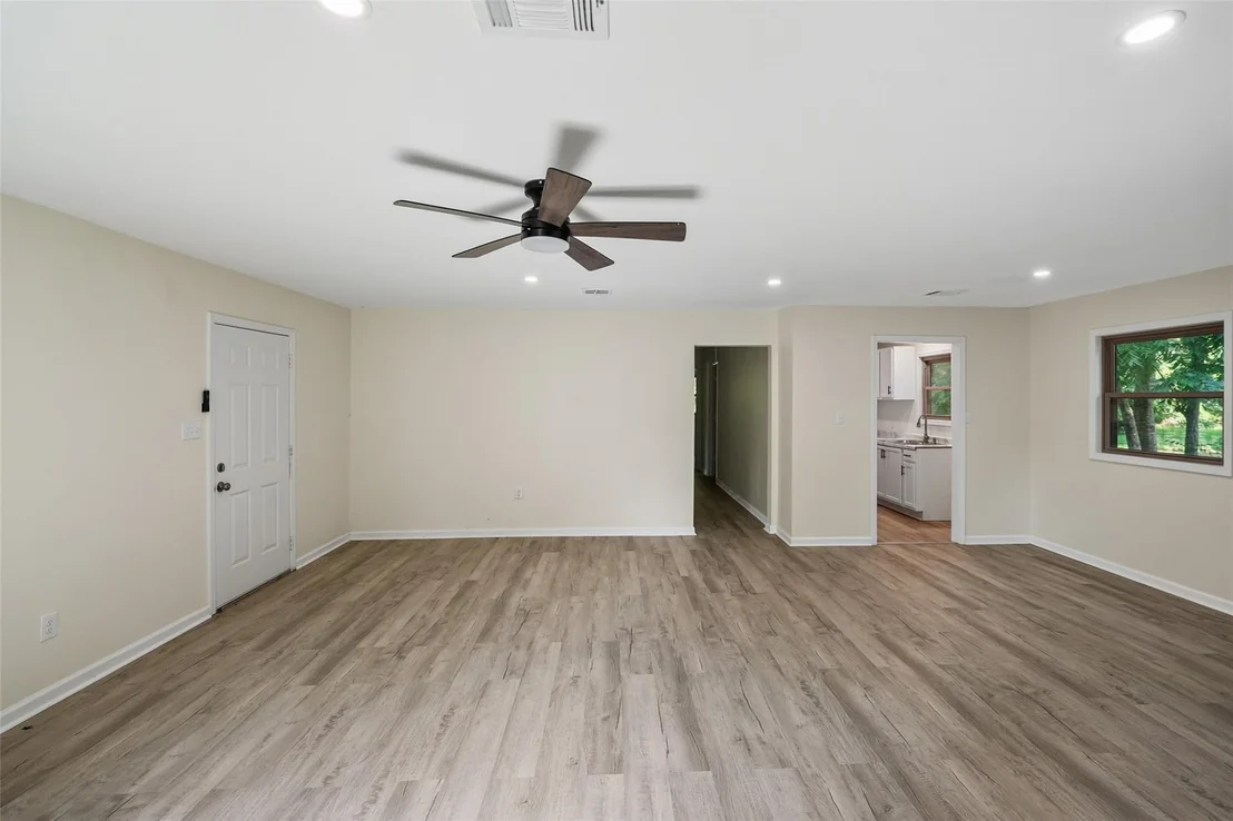 Photo of 725 Lafayette Street