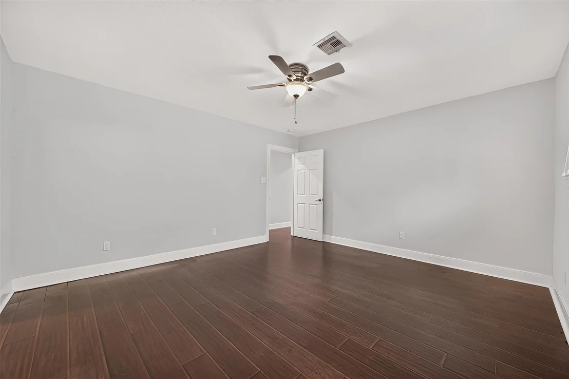 Photo of 11126 Cedarhurst Drive