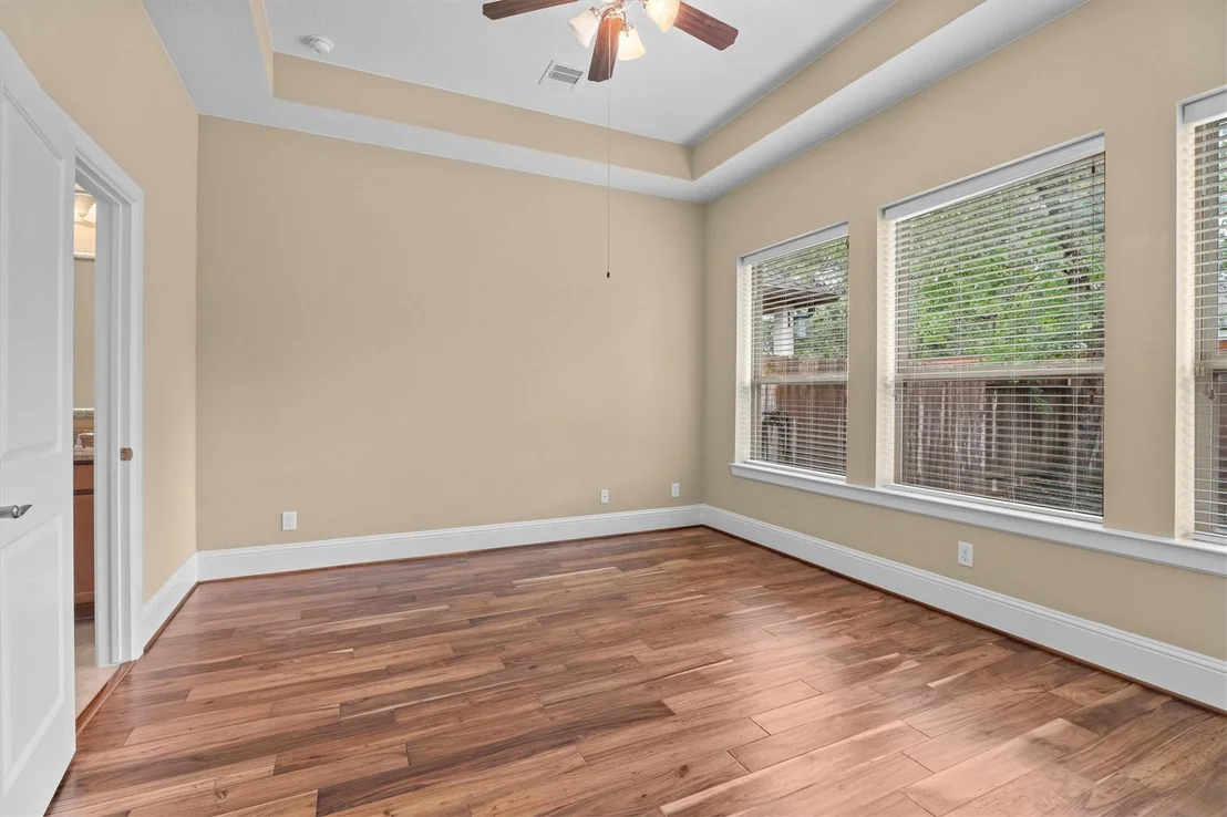 Photo of 8603 Crescent Valley Lane