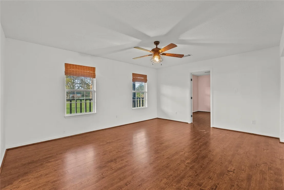Photo of 14621 Cedar Street