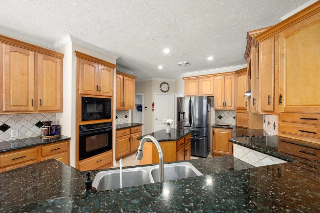Photo of 8961 Fallsbrook Court