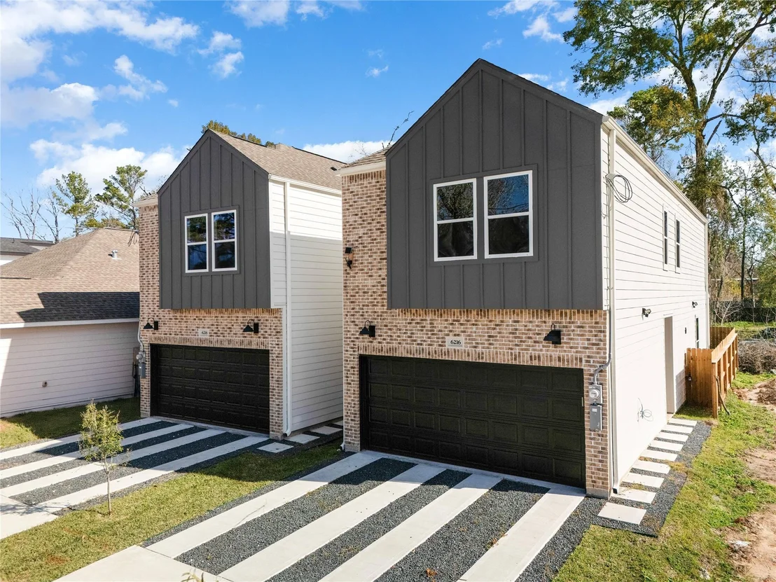 Photo of 6216 Carver Road