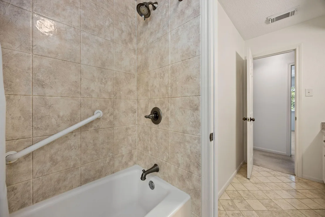 Photo of 12106 Oakcroft Drive