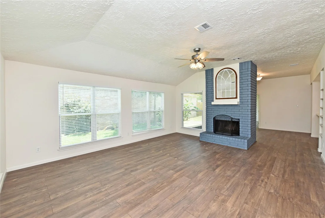 Photo of 16007 Ridgegreen Drive