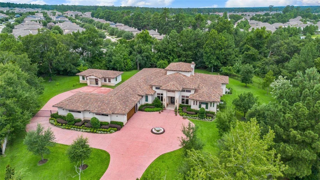 Photo of 25901 Haven Lake Drive
