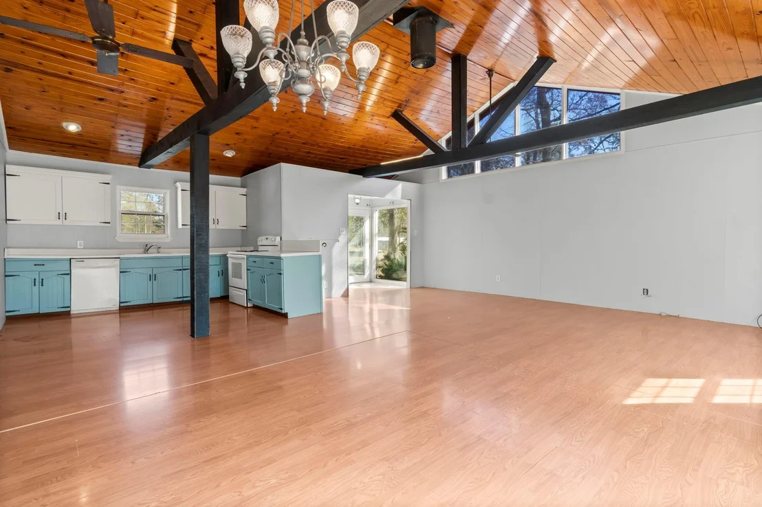 Photo of 2292 Rolling Hills Road