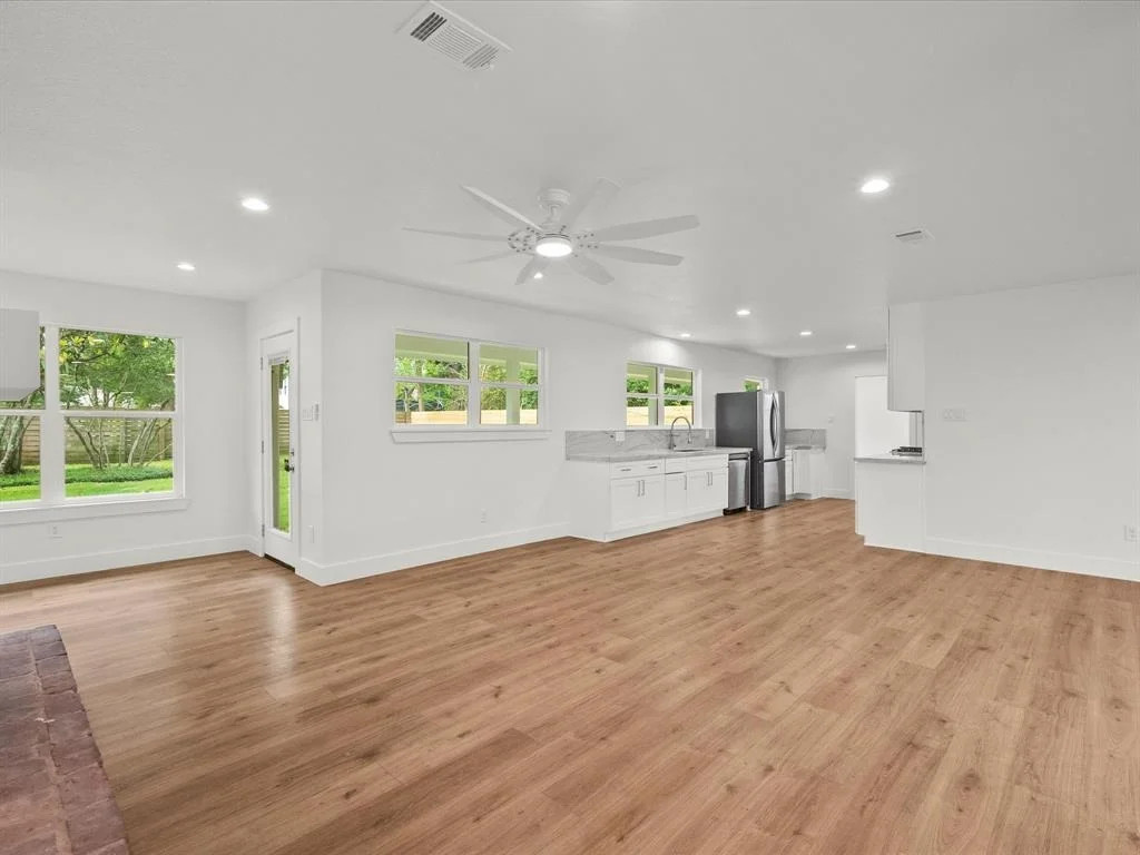 Photo of 219 Drift Wood Drive