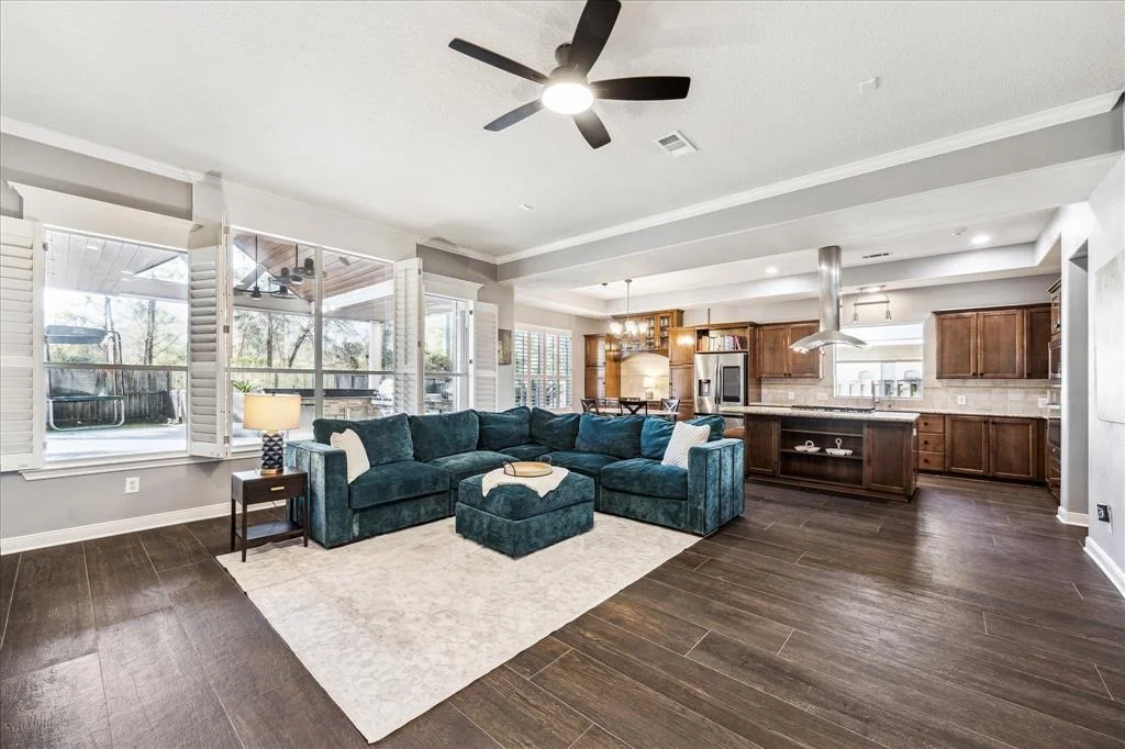 Photo of 54 E Beckonvale Circle