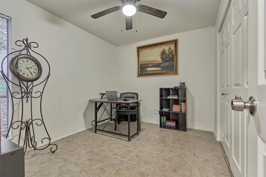 Photo of 807 Paradise Lane