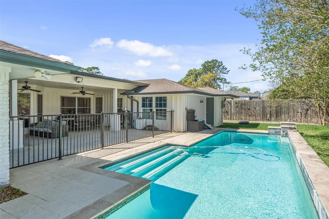 Photo of 8710 Burkhart Road